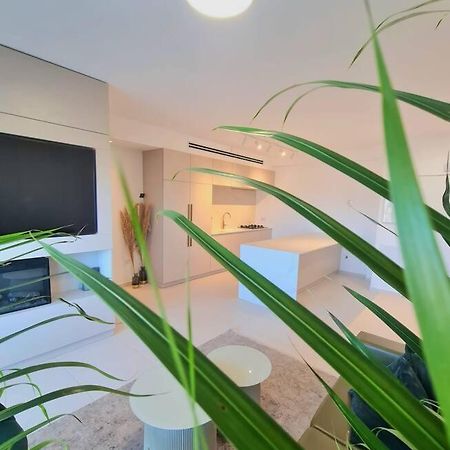 Grand House Apartment Qiryat Yam Exterior foto