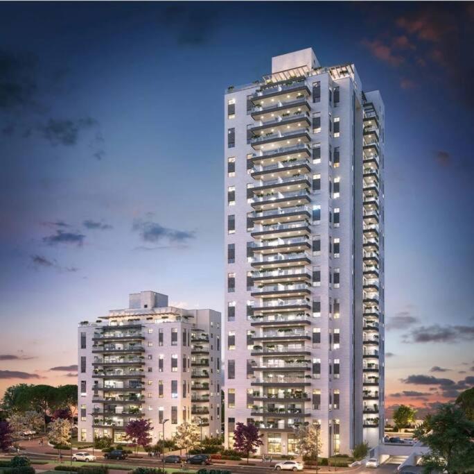 Grand House Apartment Qiryat Yam Exterior foto
